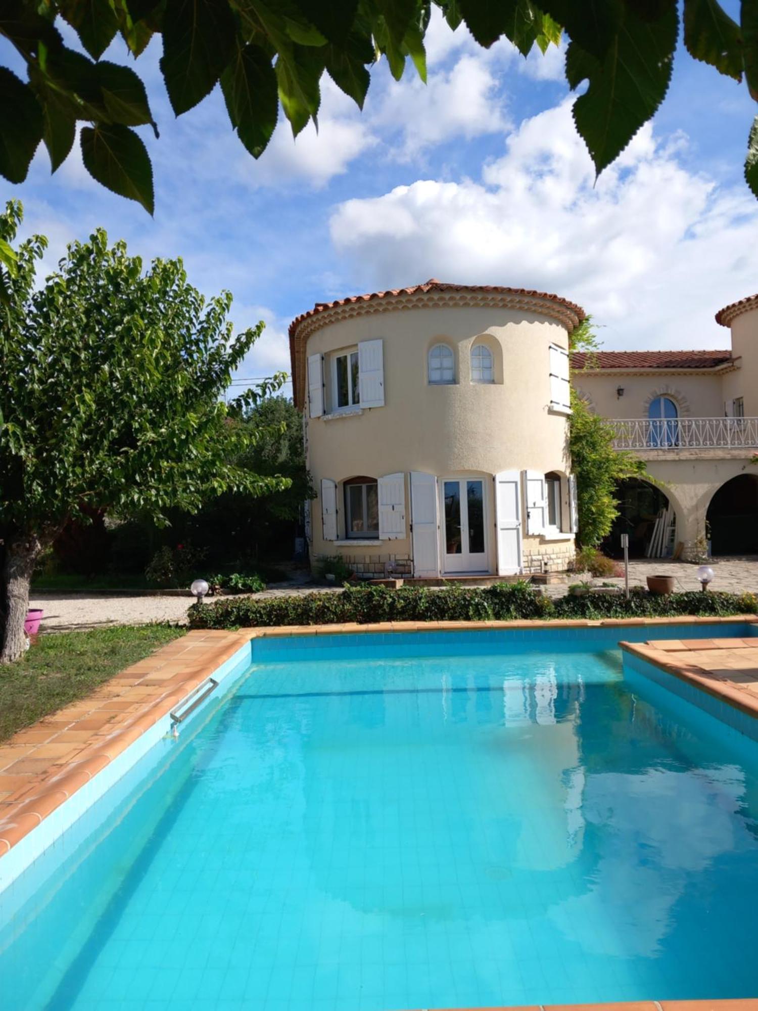 Le Relais Fleuri Hotel Ales Luaran gambar